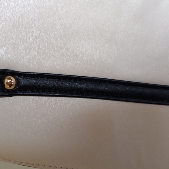 Handbag - Picture 7 of 15